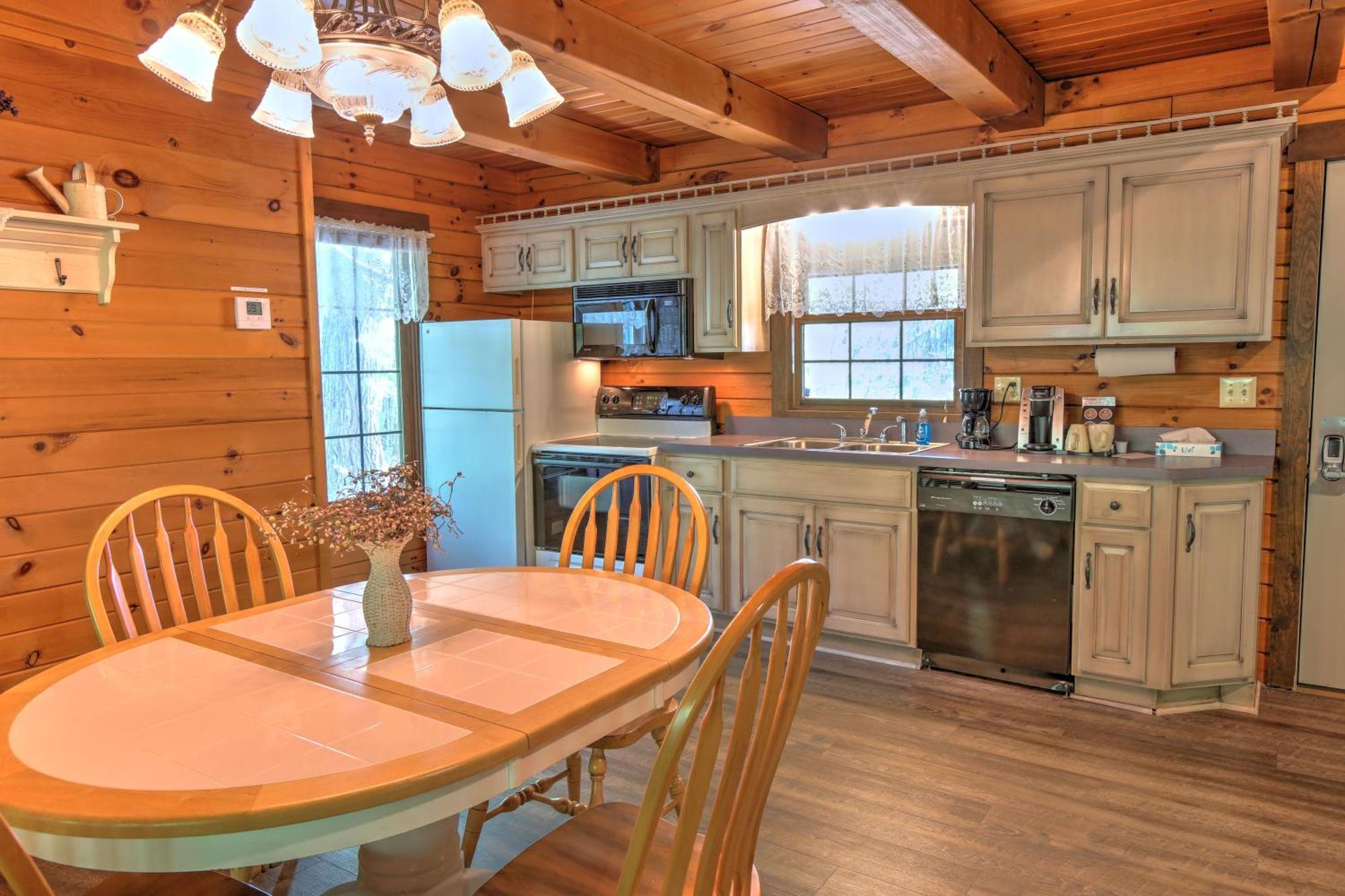 Wild Rose Cabin By Amish Country Lodging ミラーズバーグ エクステリア 写真