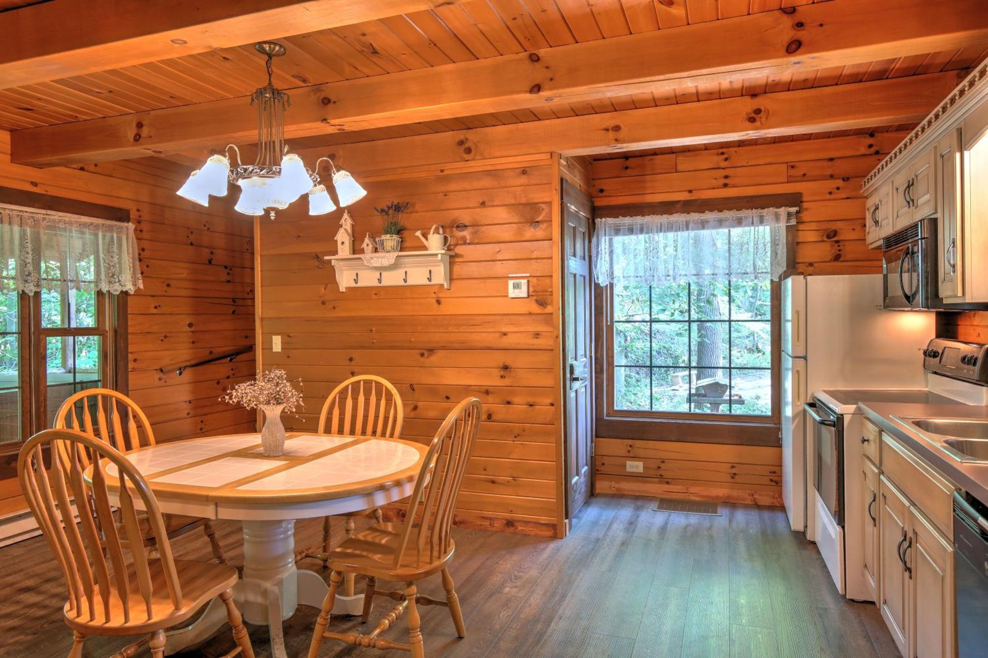 Wild Rose Cabin By Amish Country Lodging ミラーズバーグ エクステリア 写真